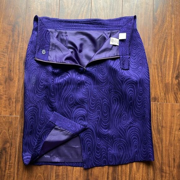 Vintage Christian Dior purple silk and wool blend skirt and blazer set size 12p. - Picture 12 of 15